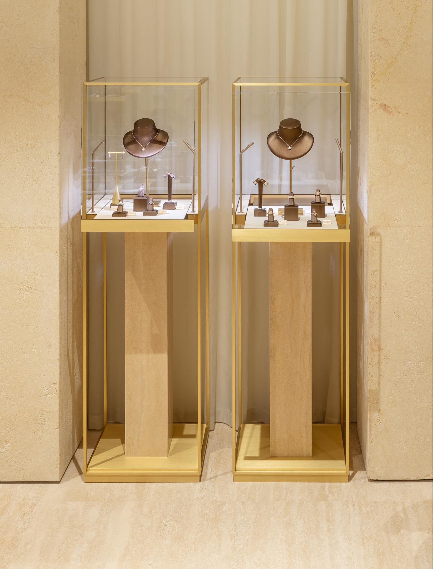 Art Diamond, view 4