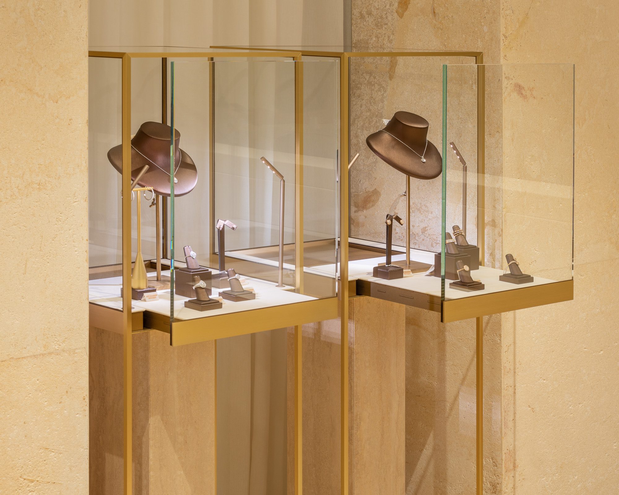 Art Diamond, view 6