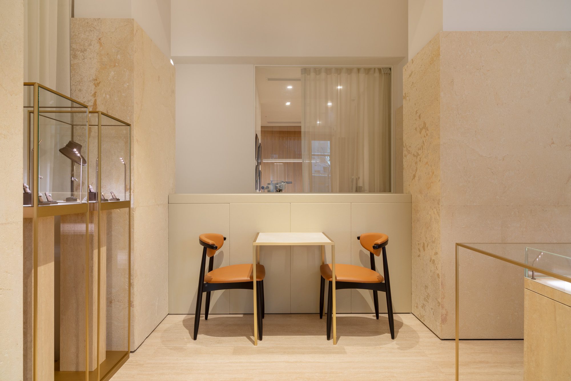 Art Diamond, view 7