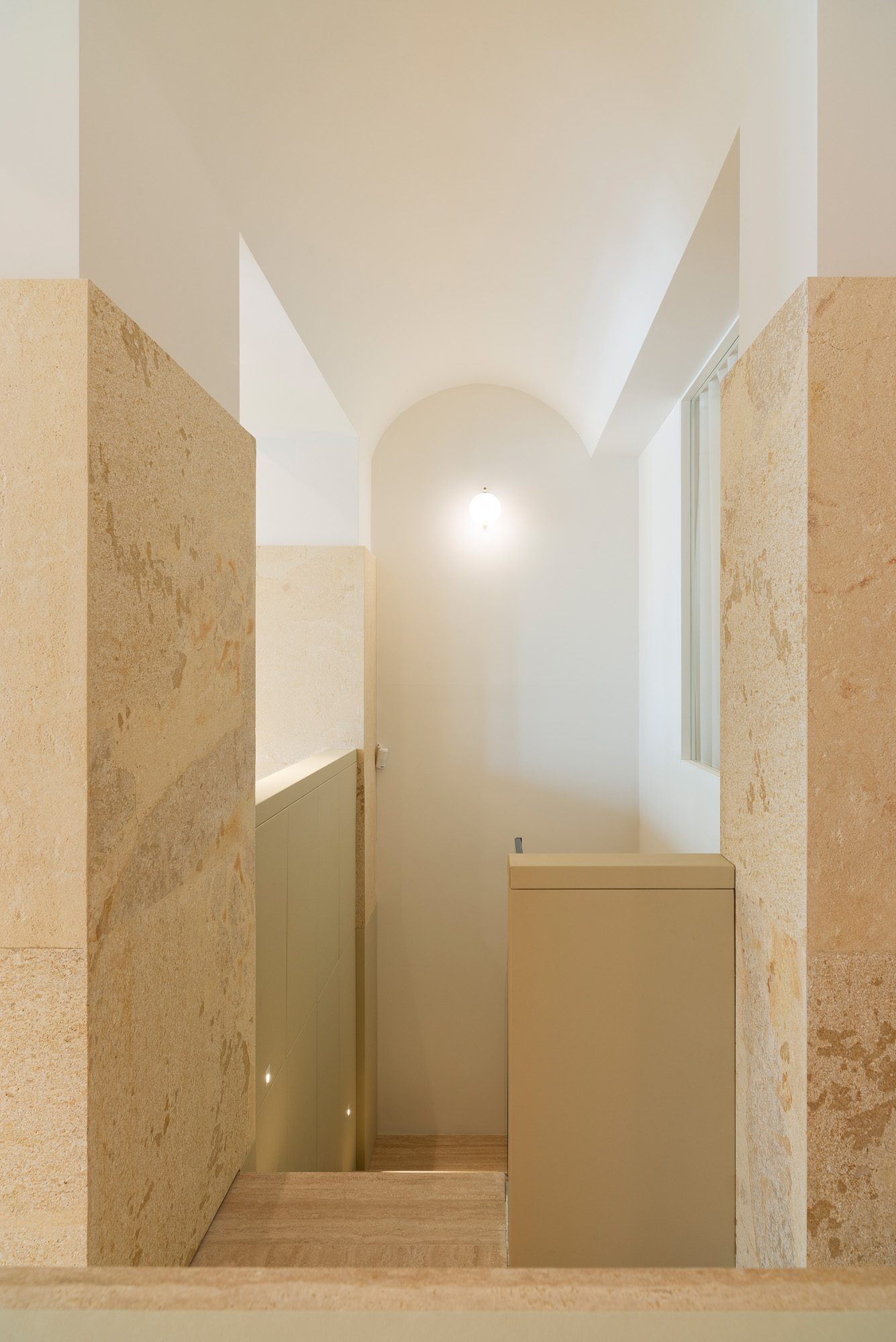 Art Diamond, view 10