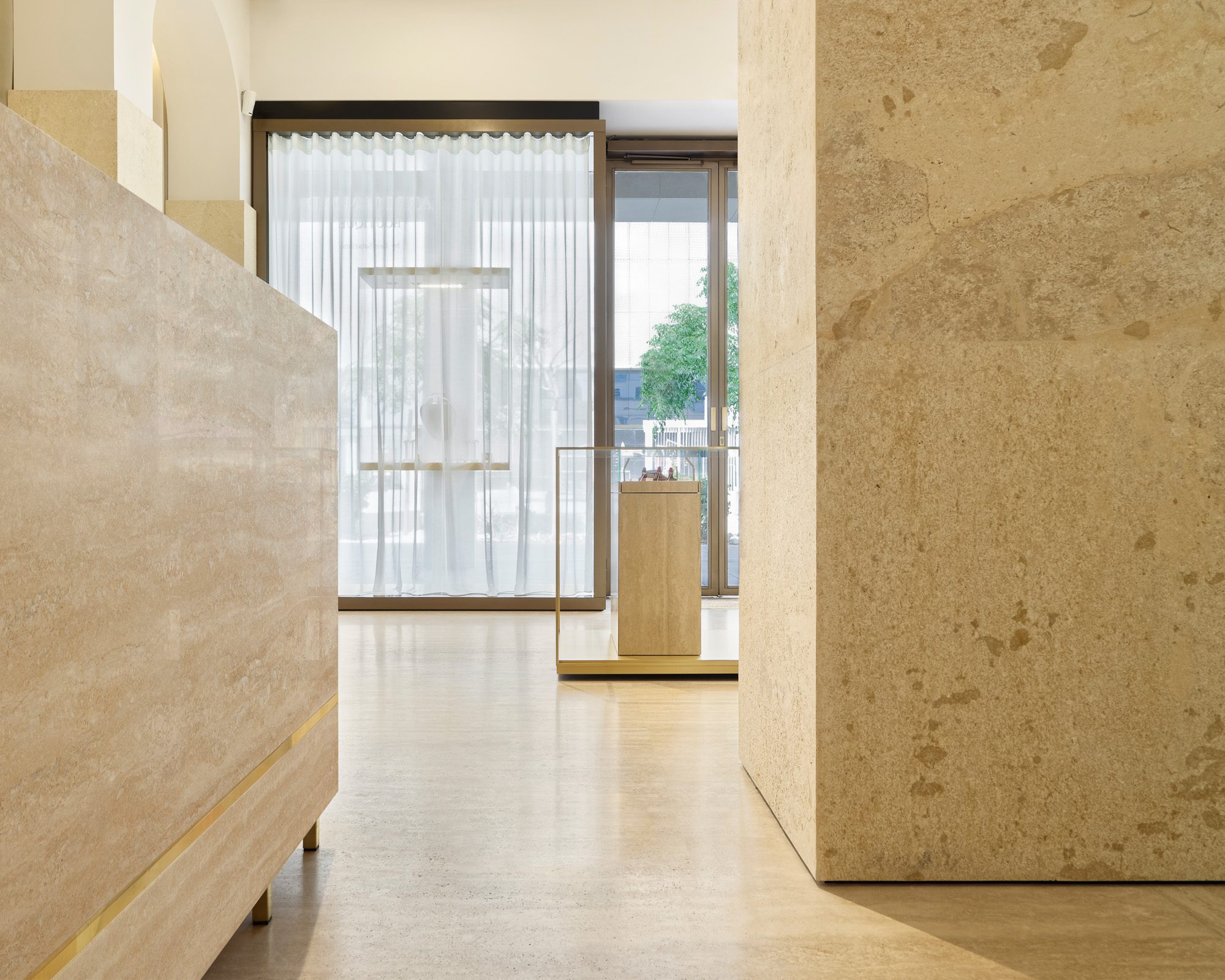Art Diamond, view 14