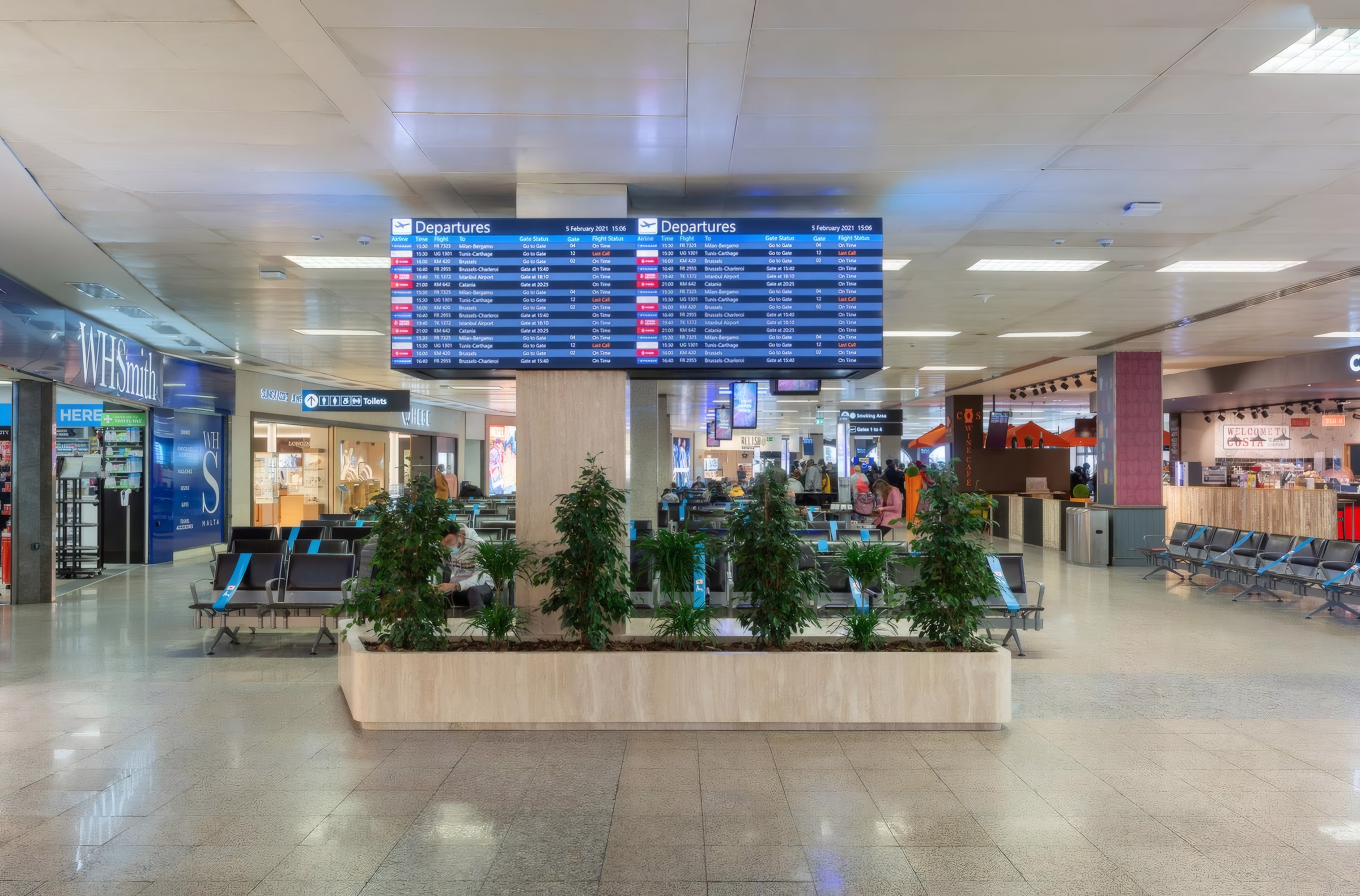 Info Island at Malta International Airport, view 1