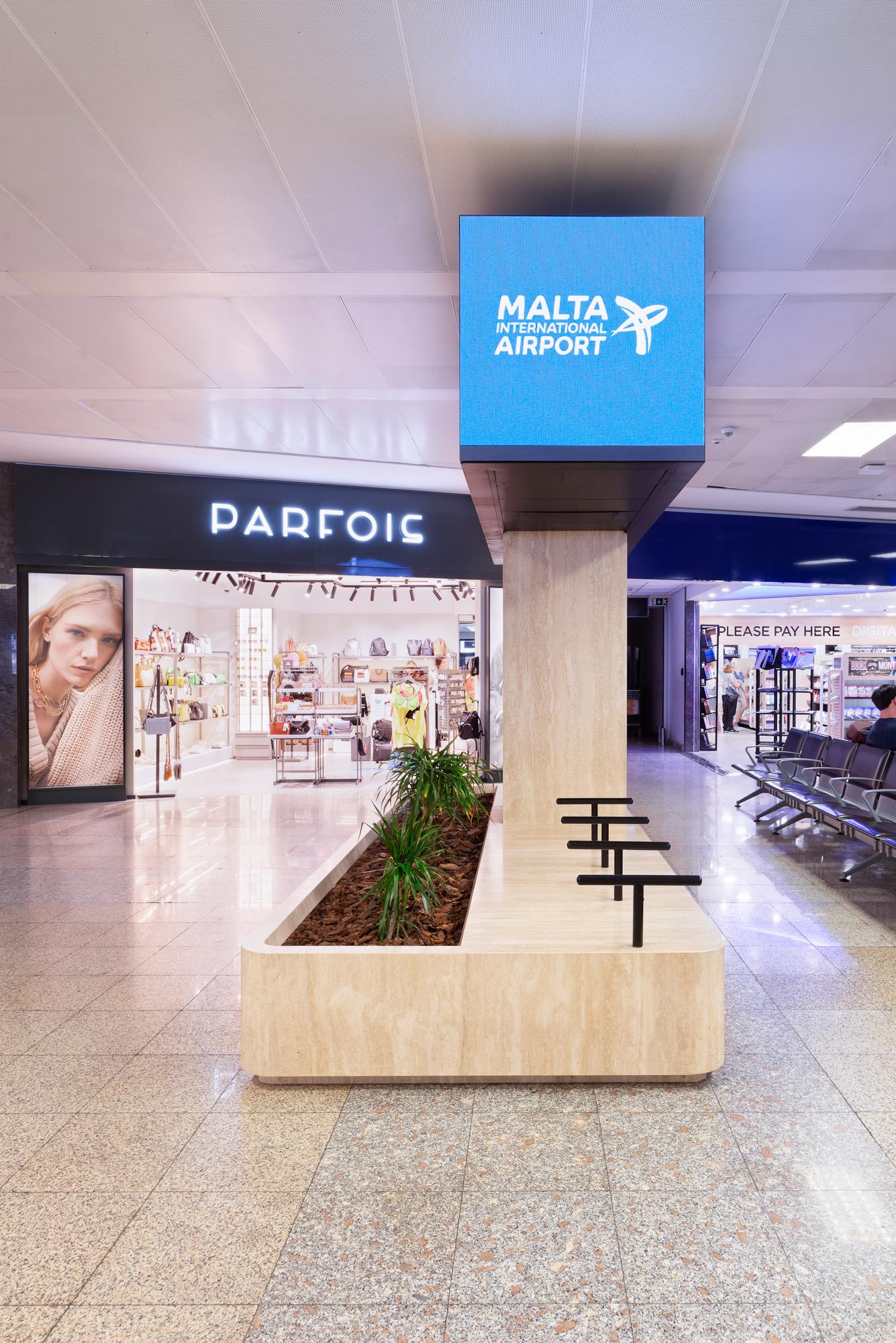 Info Island at Malta International Airport, view 5