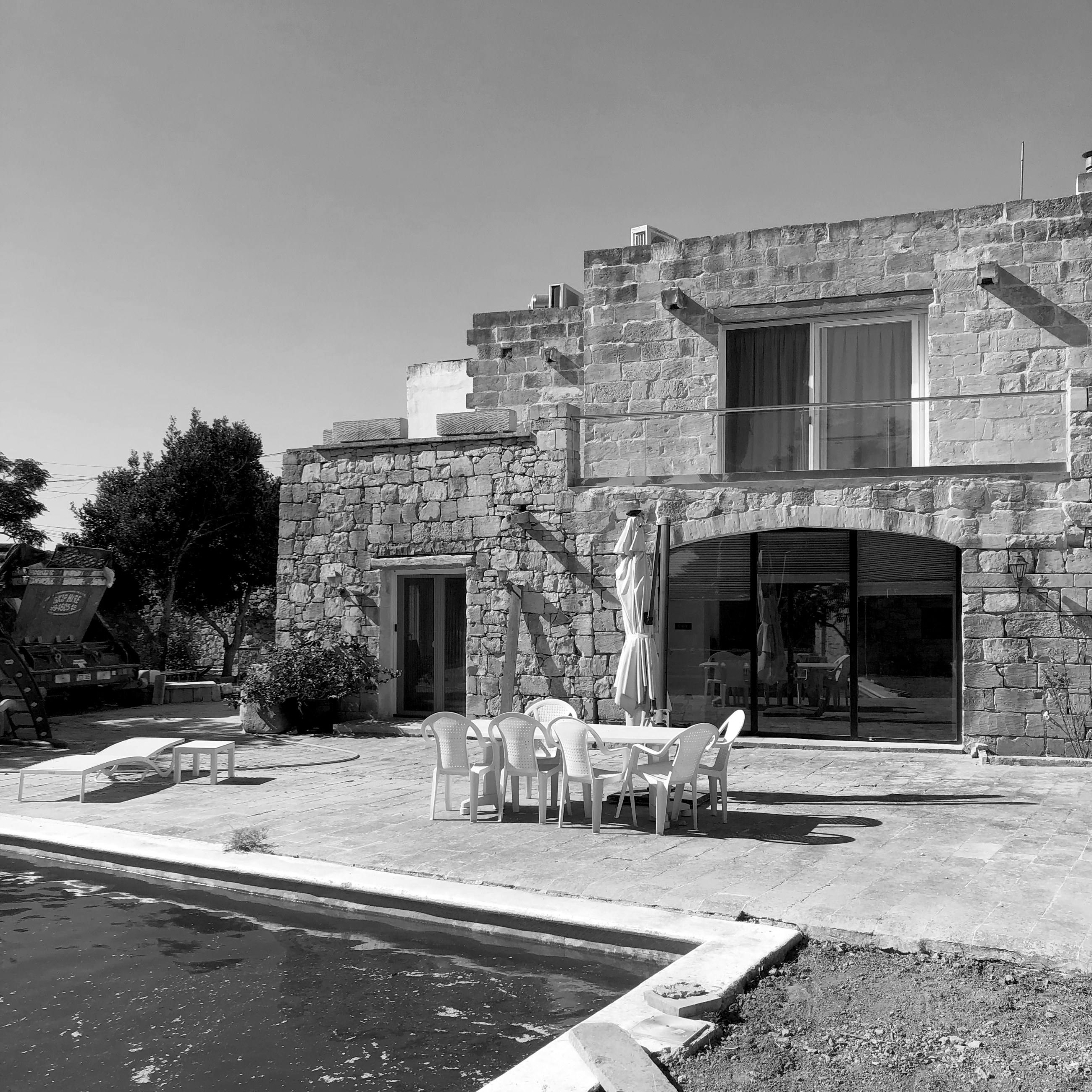 Farmhouse (Studios), view 5