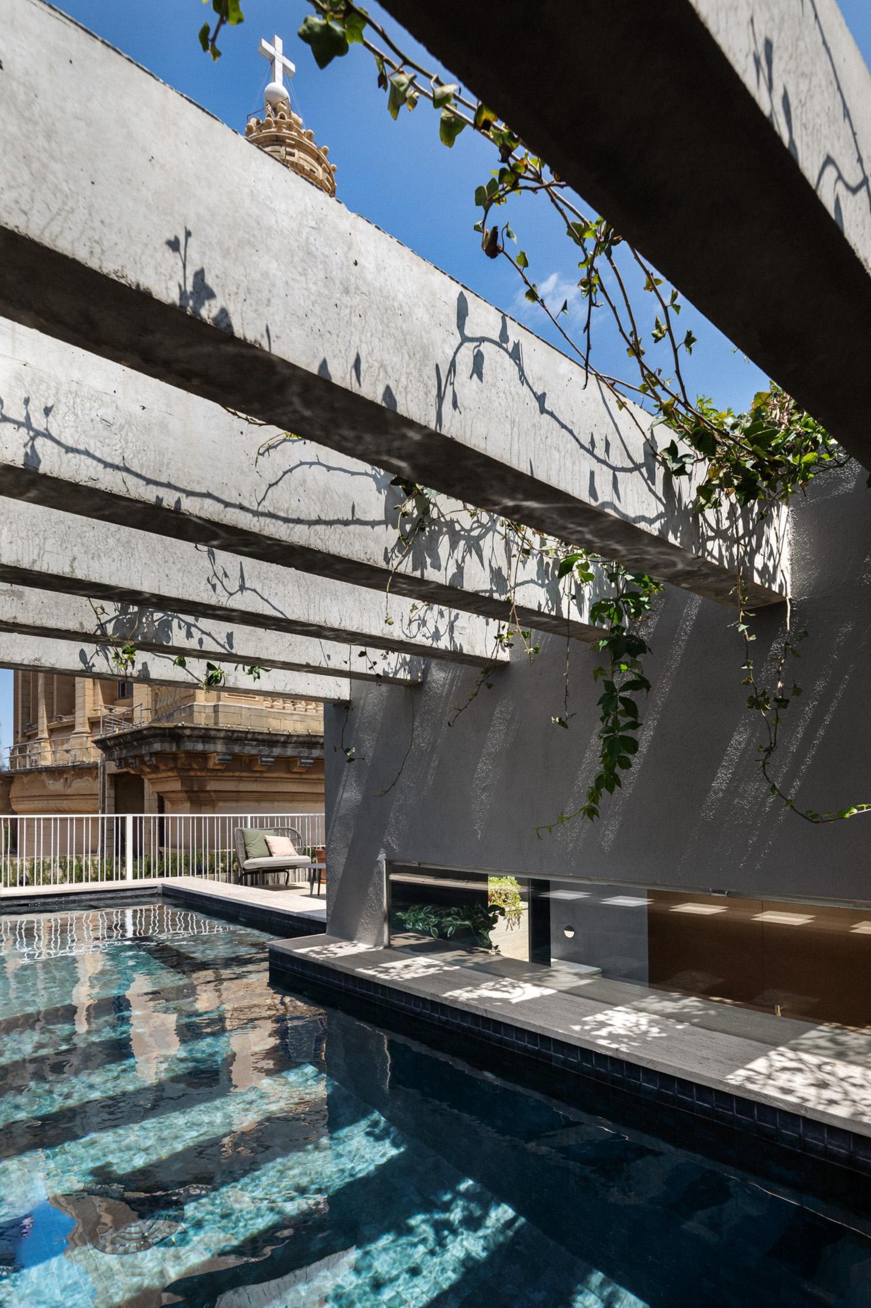 Old Theatre Townhouse, view 2