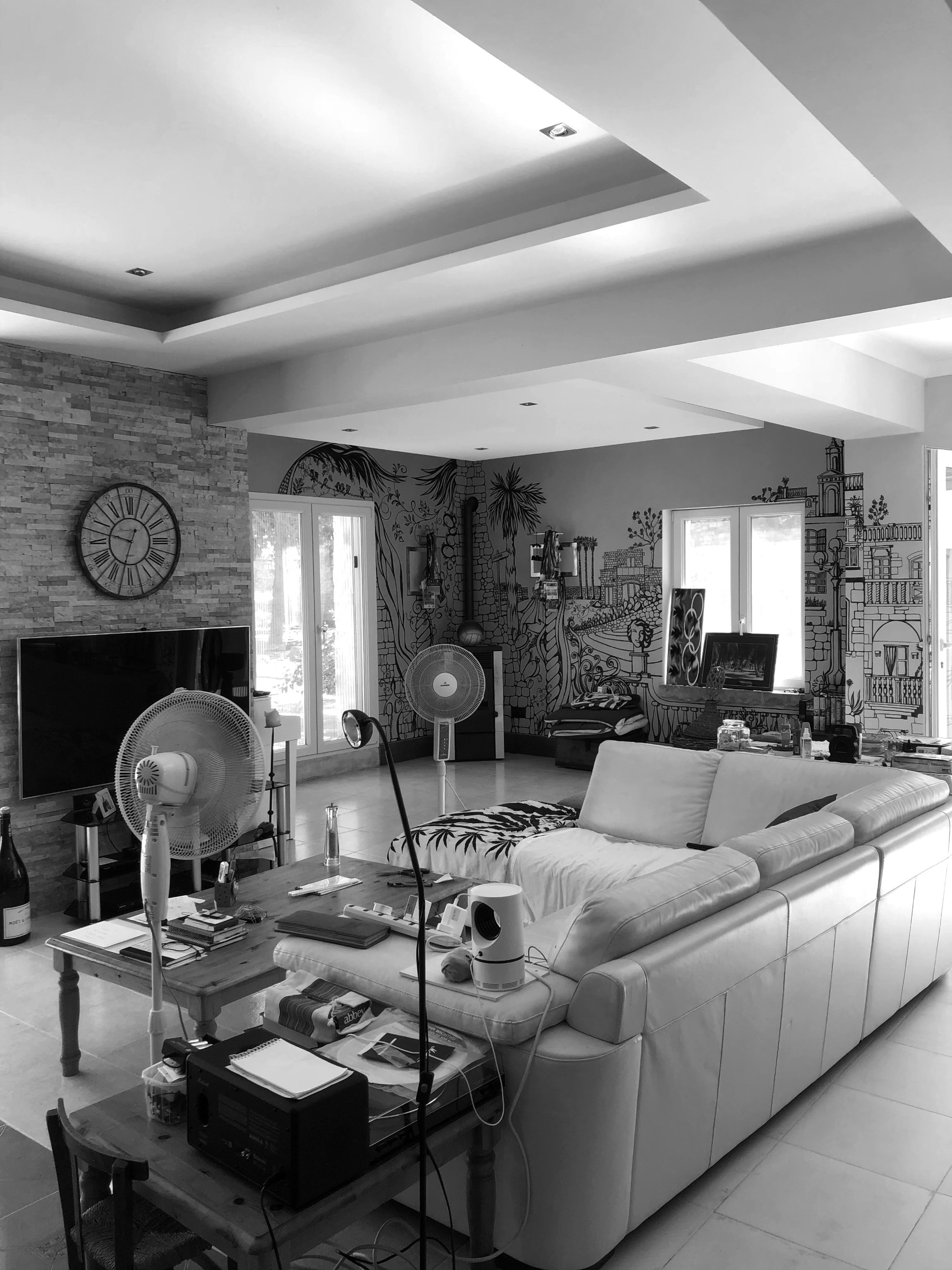 Farmhouse (Studios), view 15