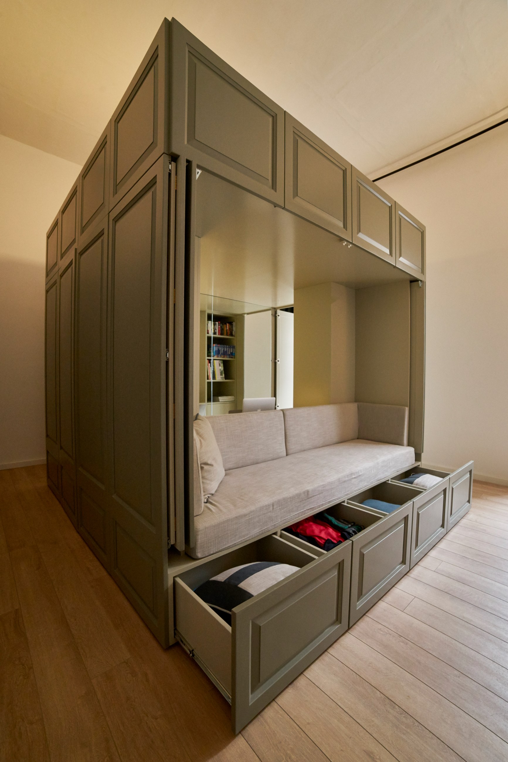 Oggi's Boxroom, view 4